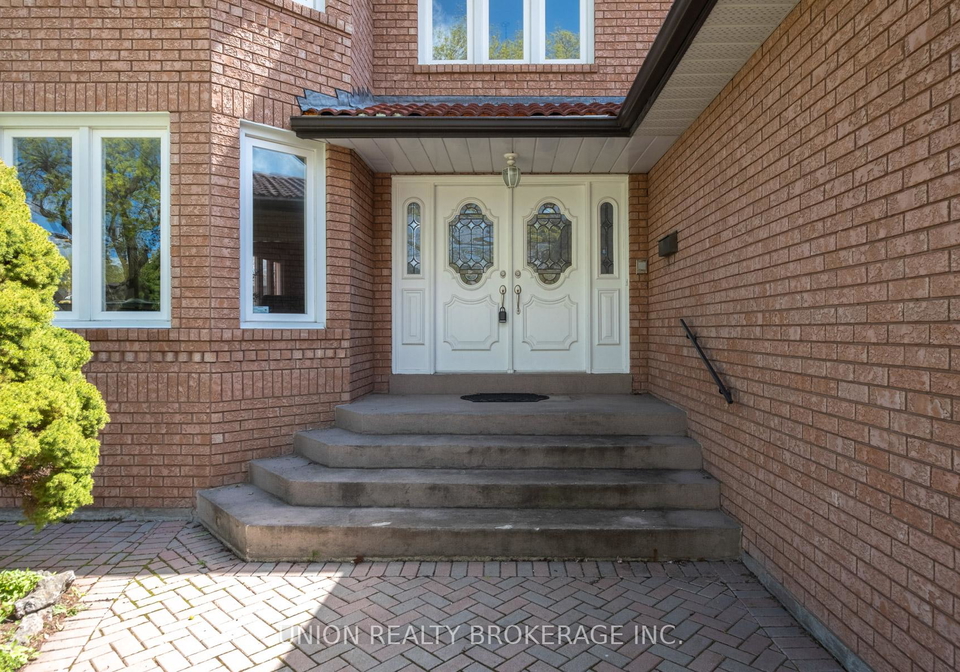 39-buena-vista-avenue-scarborough-ontario-e13110612