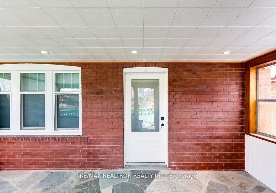 317-gliddon-avenue-oshawa-ontario-e13111166