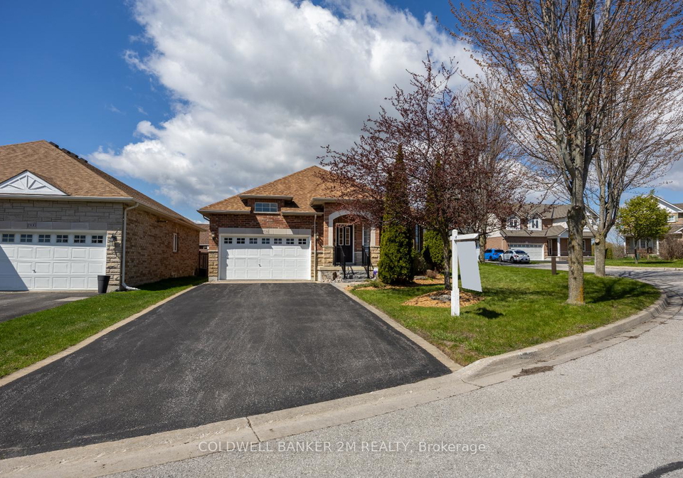 1904-clearwater-court-oshawa-ontario-e13111276