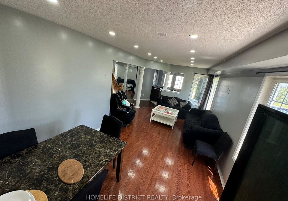 1100-ashgrove-crescent-oshawa-ontario-e13111712