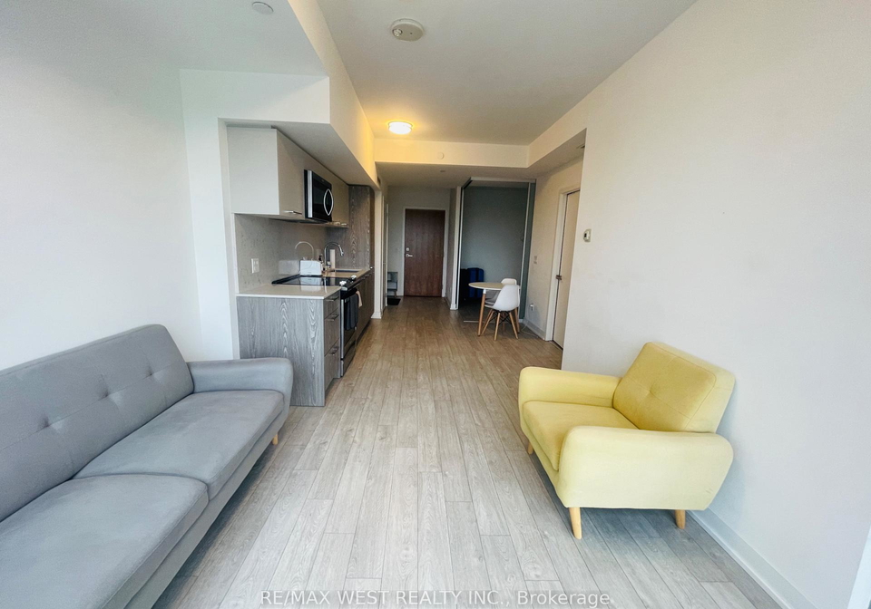 30-baseball-place-toronto-ontario-e13112736
