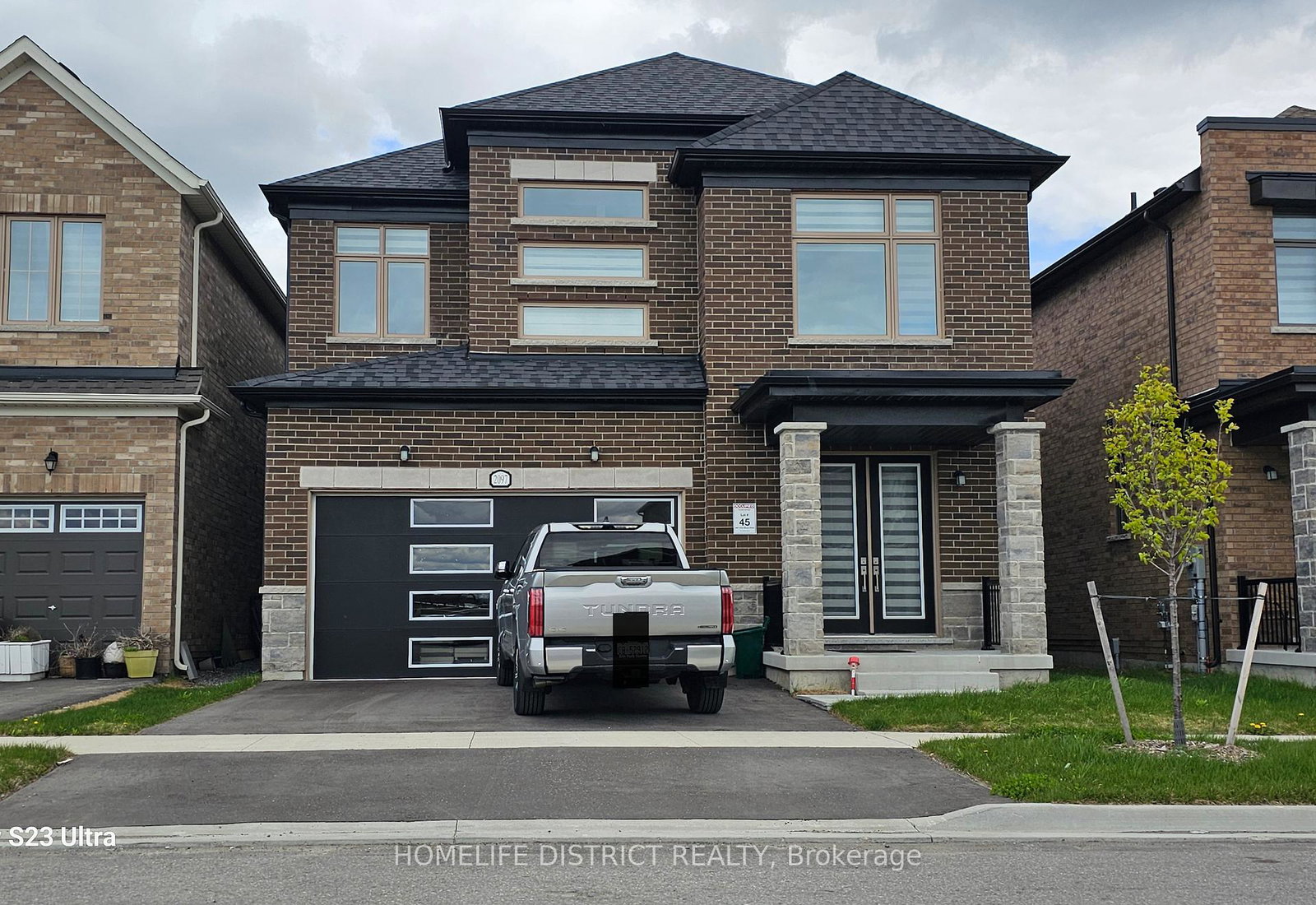 2097-chris-mason-street-oshawa-ontario-e13112916