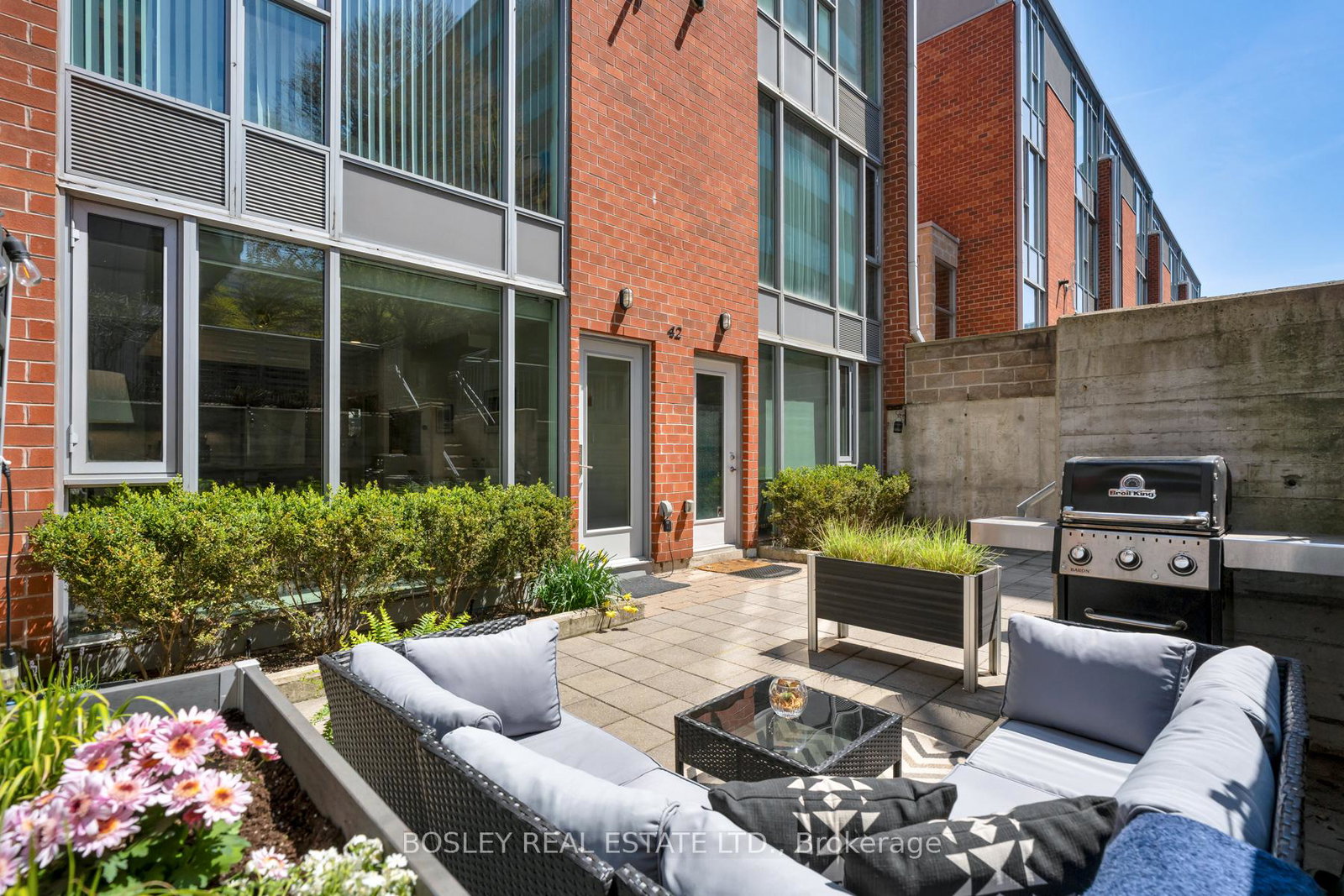 4boston-avenue-toronto-ontario-e13113100