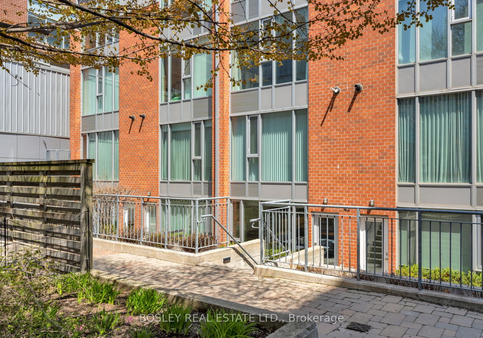 4boston-avenue-toronto-ontario-e13113100
