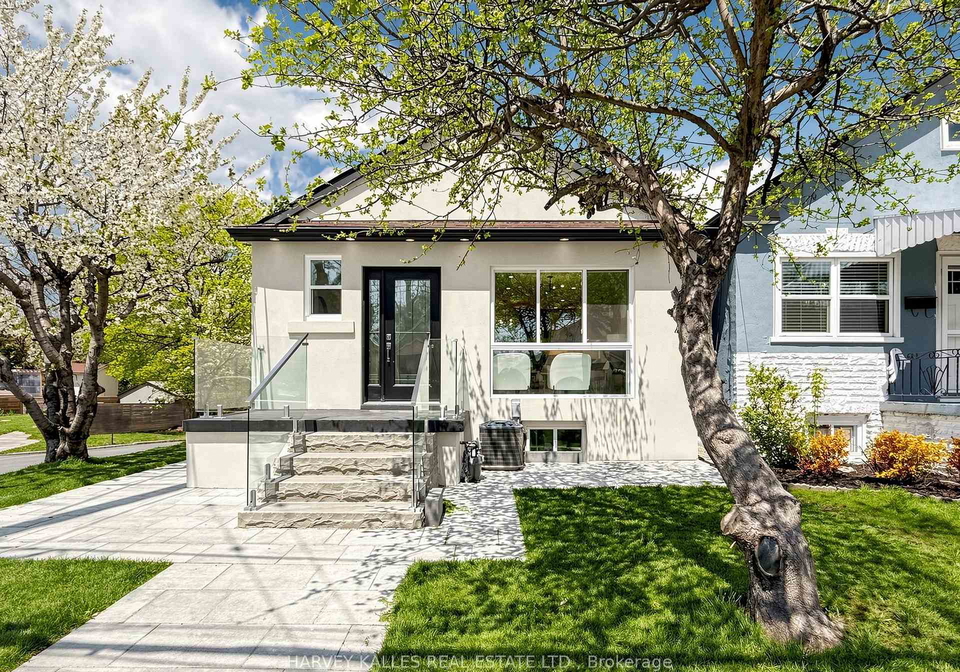 982-cosburn-avenue-east-york-ontario-e13113962
