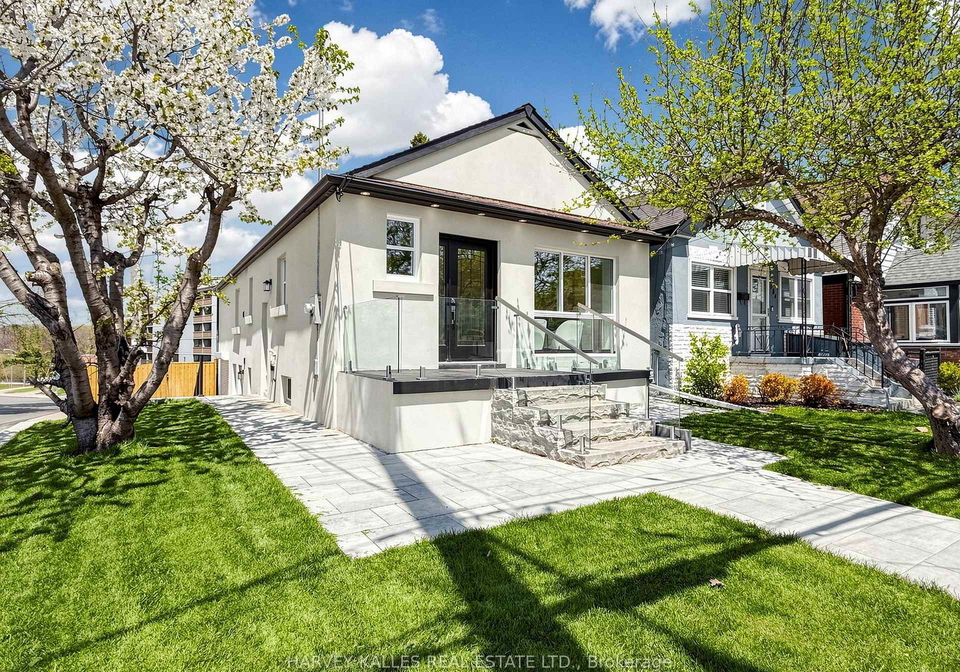 982-cosburn-avenue-east-york-ontario-e13113962