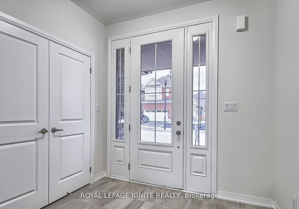 1079-cameo-street-pickering-ontario-e13114154