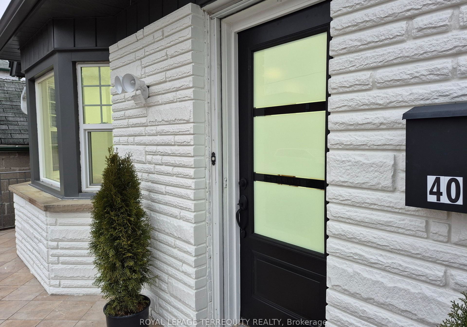 40-leroy-avenue-east-york-ontario-e13115206