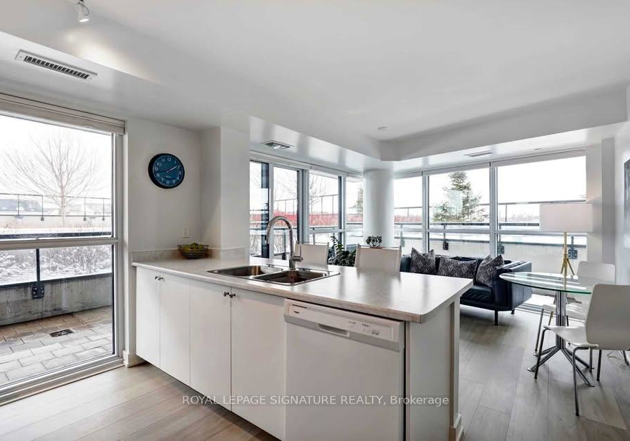 8-trent-avenue-toronto-ontario-e13115232