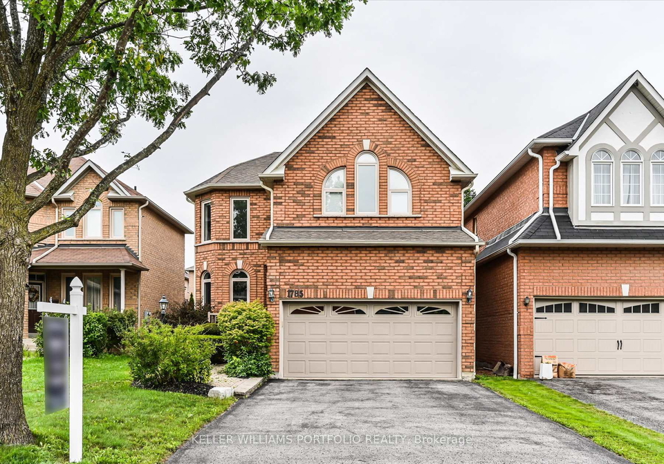 1785-autumn-crescent-pickering-ontario-e13115370