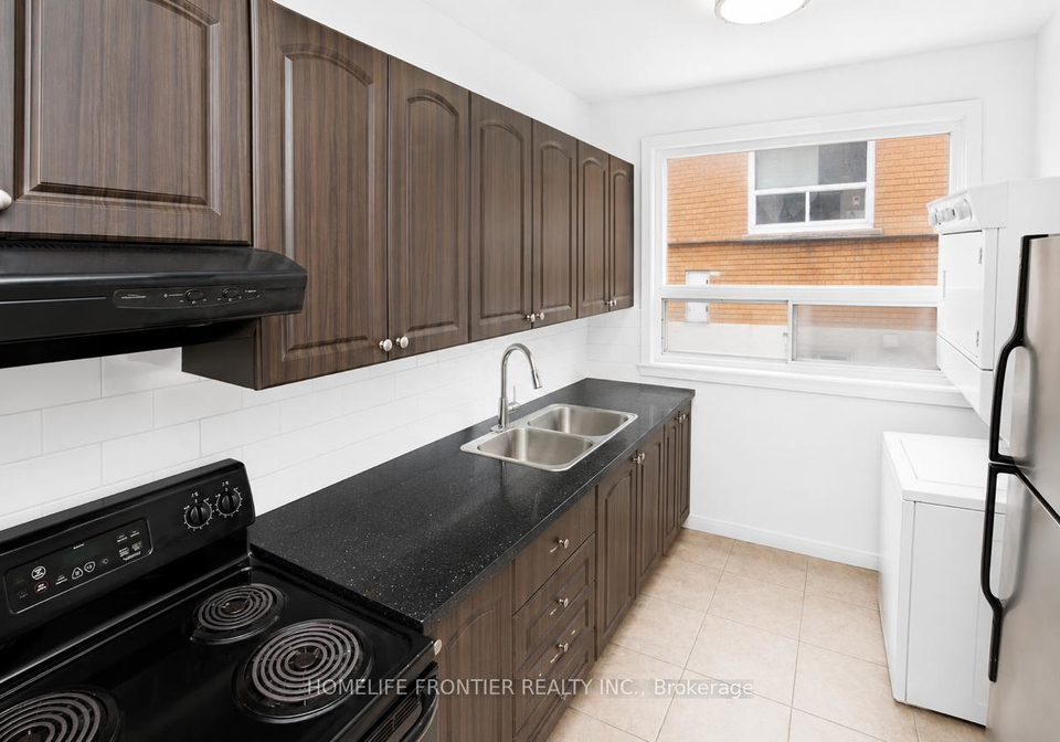 2953-lawrence-avenue-e-scarborough-ontario-e13115754