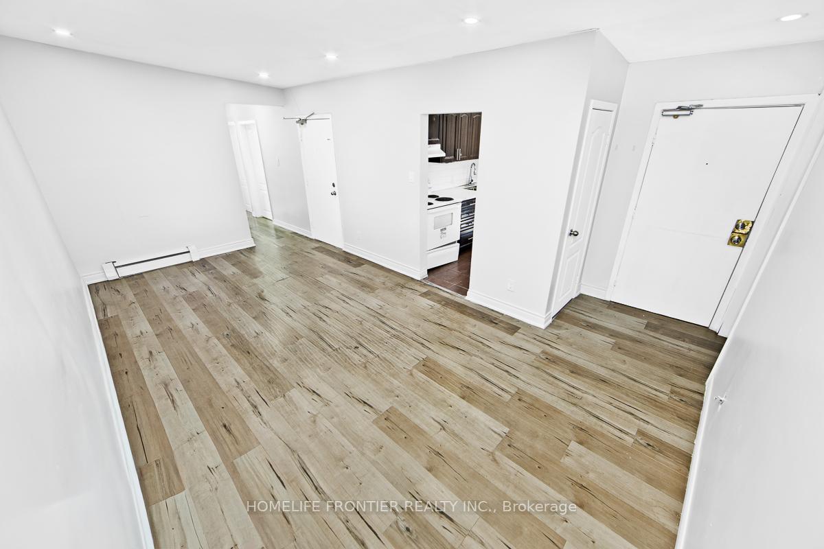 2953-lawrence-avenue-e-scarborough-ontario-e13115806