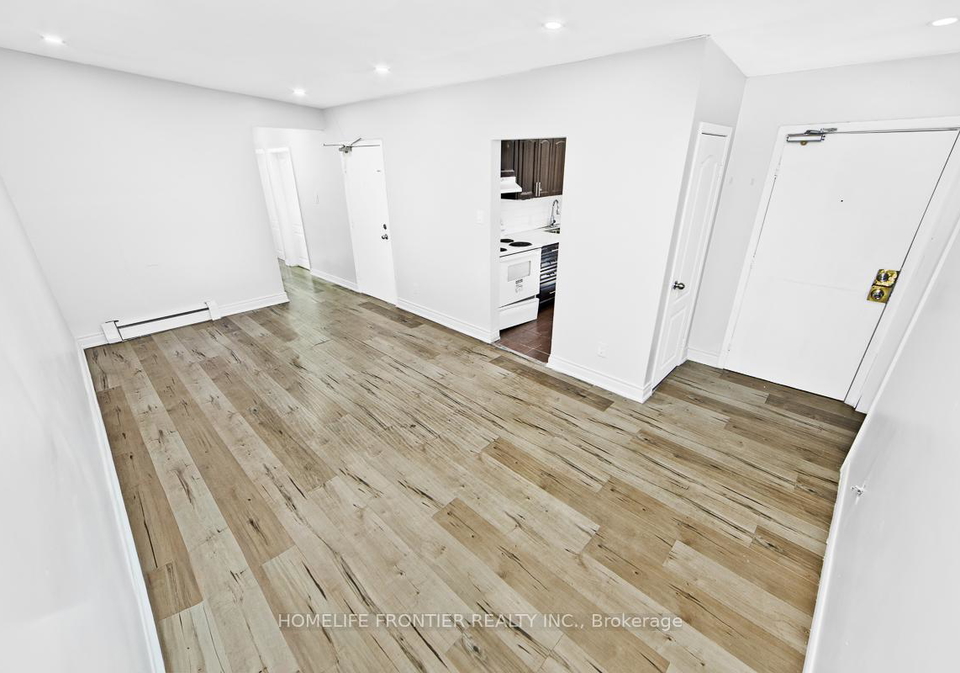 2953-lawrence-avenue-e-scarborough-ontario-e13115806