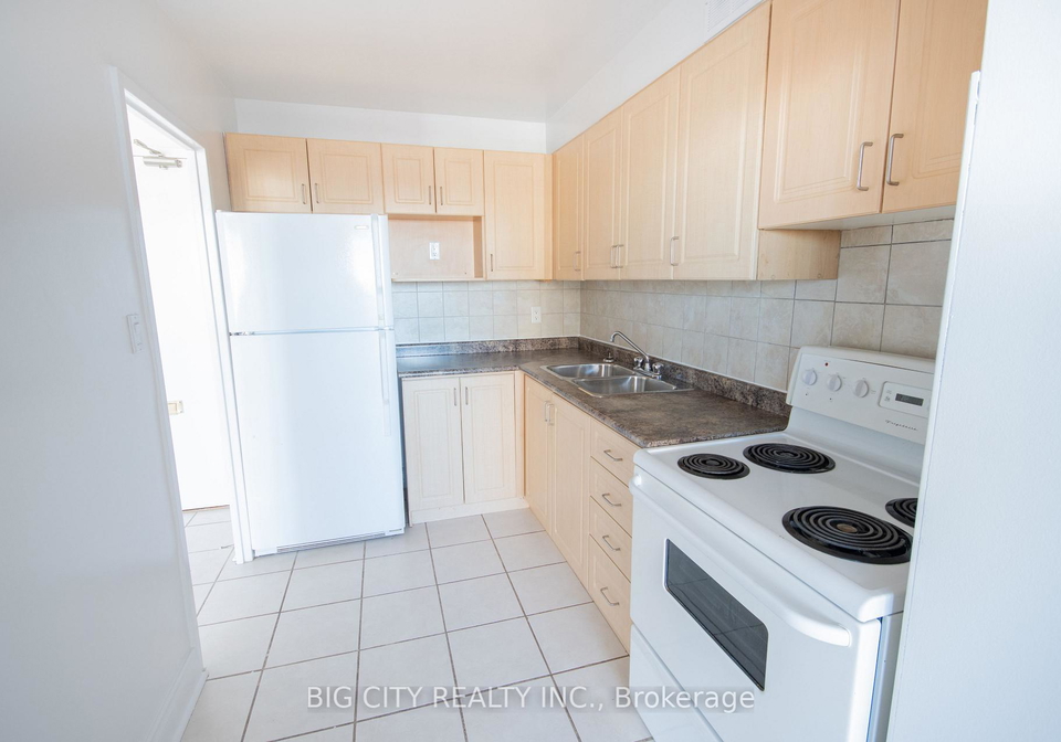 70-cambridge-avenue-east-york-ontario-e13115866