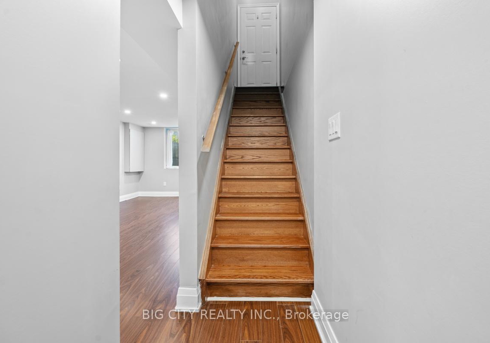 465a-cosburn-avenue-east-york-ontario-e13116398