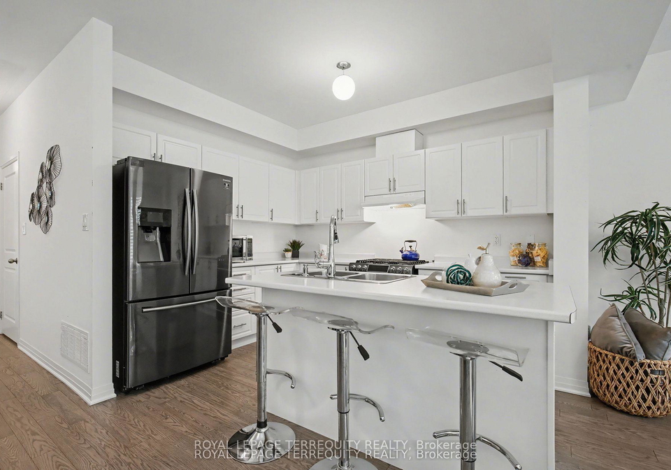 39-crows-nest-lane-clarington-ontario-e13116512