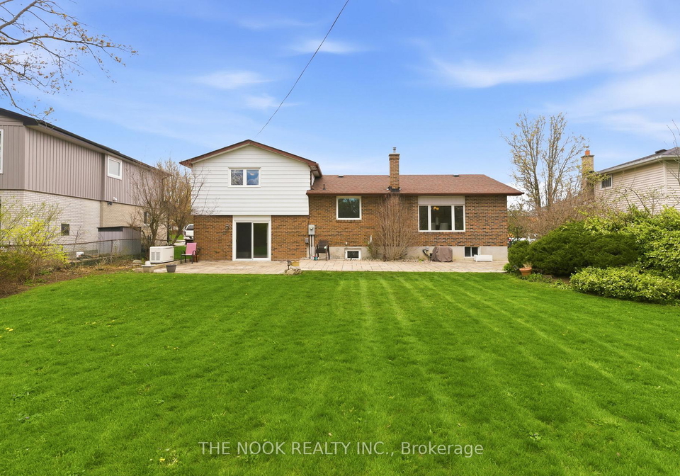 13-lambard-crescent-ajax-ontario-e13117072