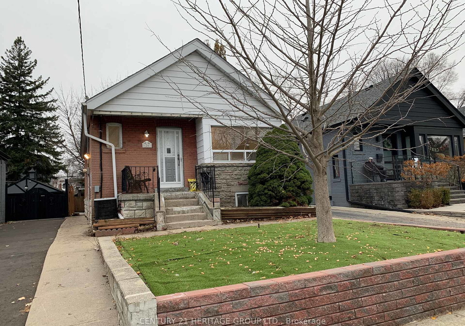 24-hutton-avenue-east-york-ontario-e13117242