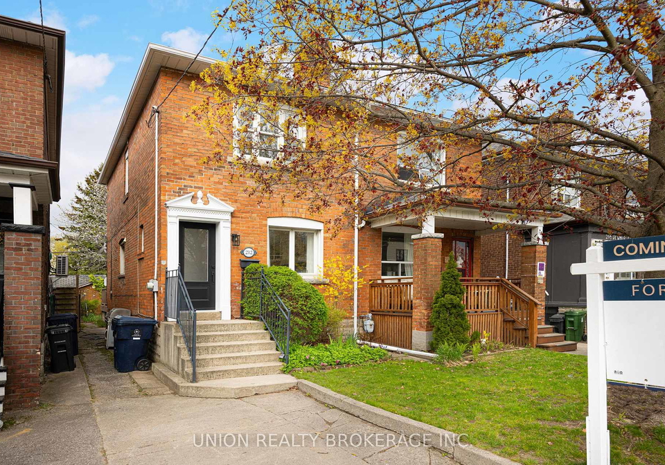 212-dewhurst-boulevard-east-york-ontario-e13117284