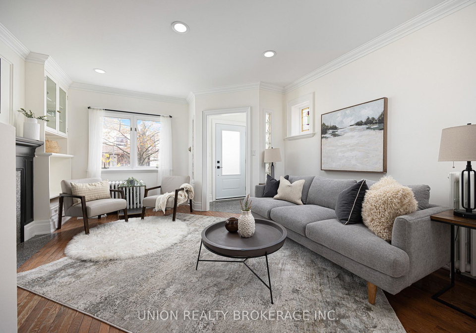 212-dewhurst-boulevard-east-york-ontario-e13117284