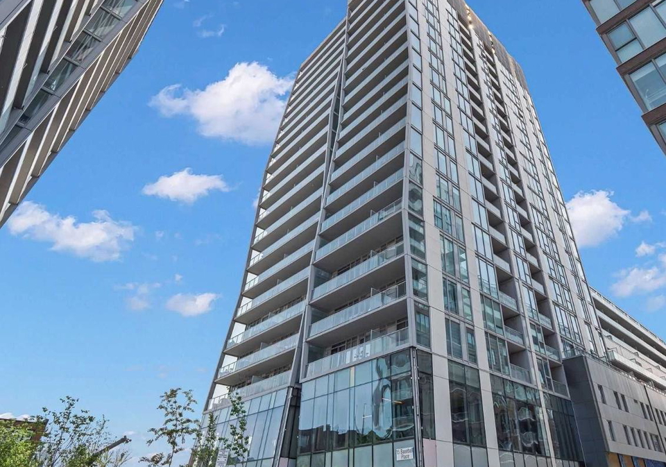 15-baseball-place-toronto-ontario-e13117740