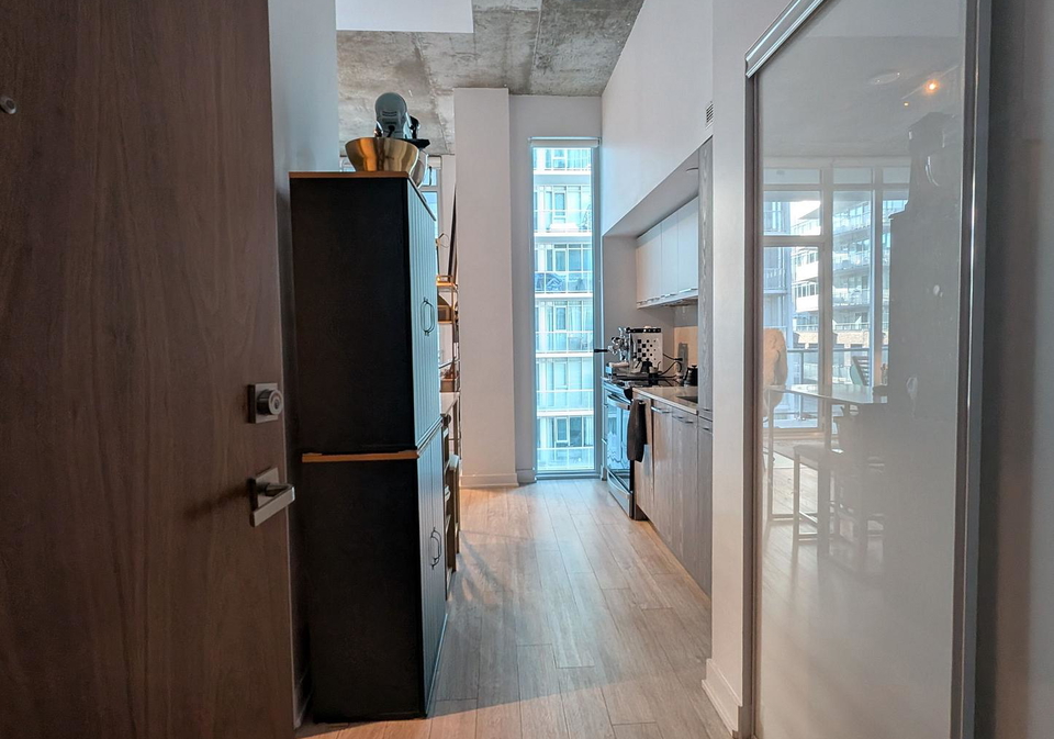 15-baseball-place-toronto-ontario-e13117740