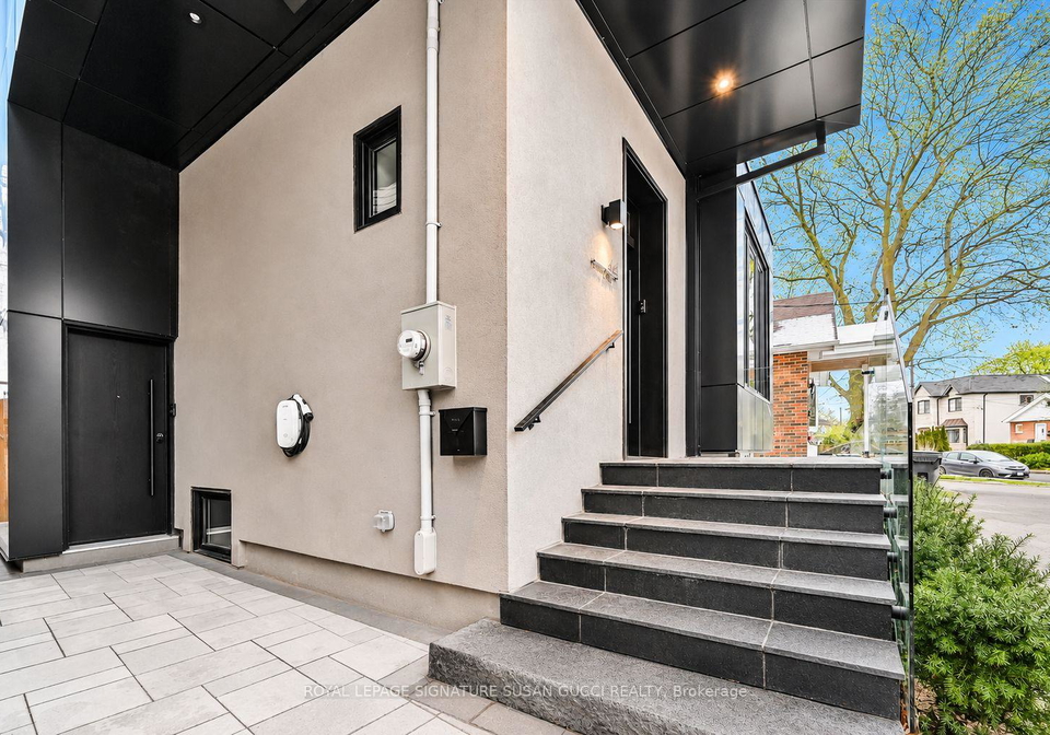 44-doris-drive-east-york-ontario-e13118046