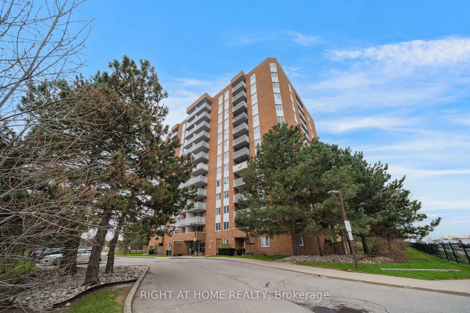 15-sewells-road-scarborough-ontario-e13118382