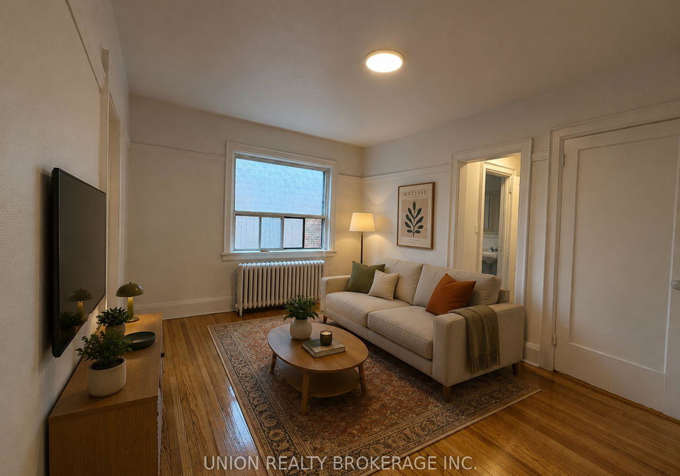 2451-queen-street-e-toronto-ontario-e13118548