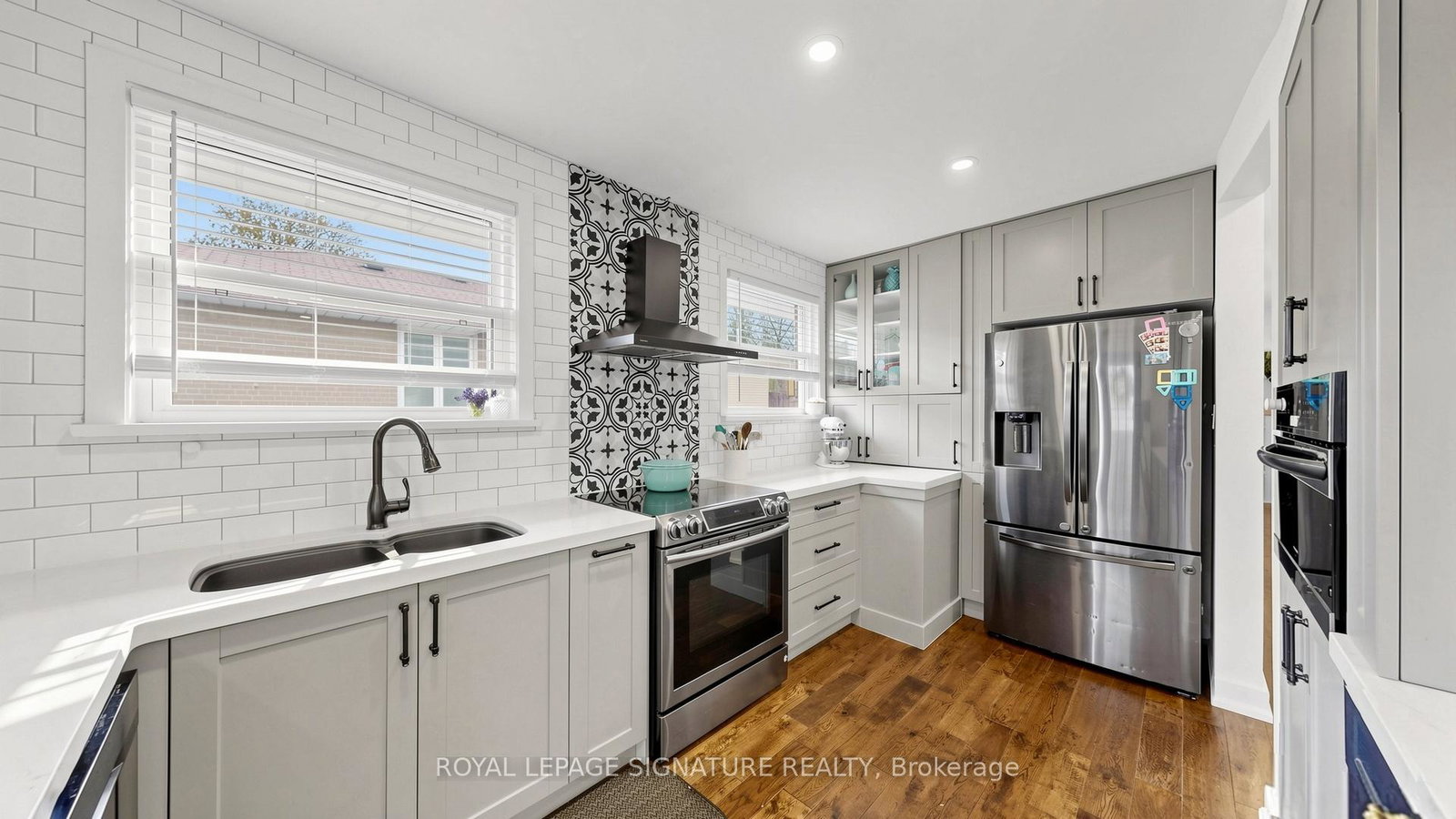 33-neapolitan-drive-scarborough-ontario-e13118572