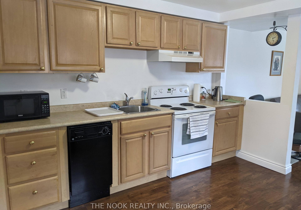 44-lincoln-street-ajax-ontario-e13119340