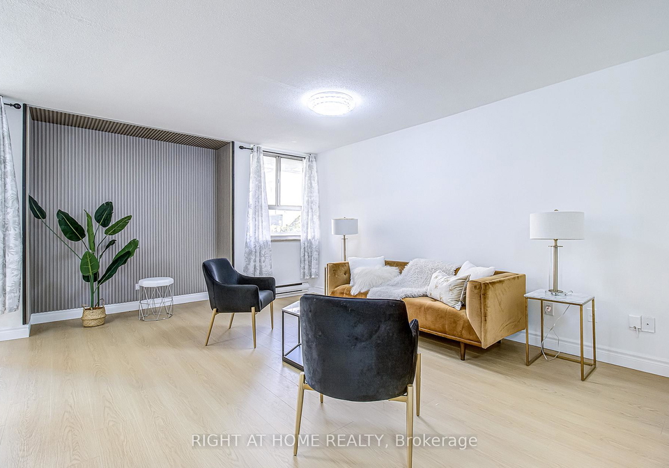 8-crescent-town-road-east-york-ontario-e13119648