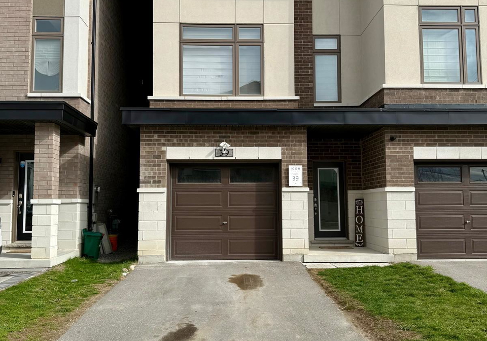 250-finch-avenue-pickering-ontario-e13119844