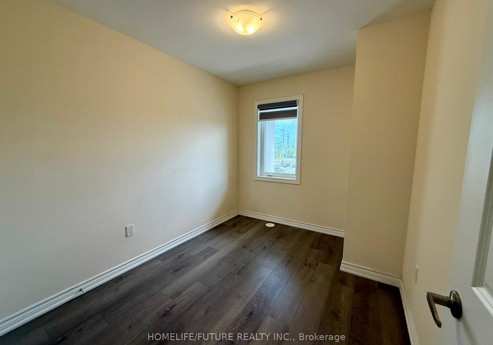 250-finch-avenue-pickering-ontario-e13119844