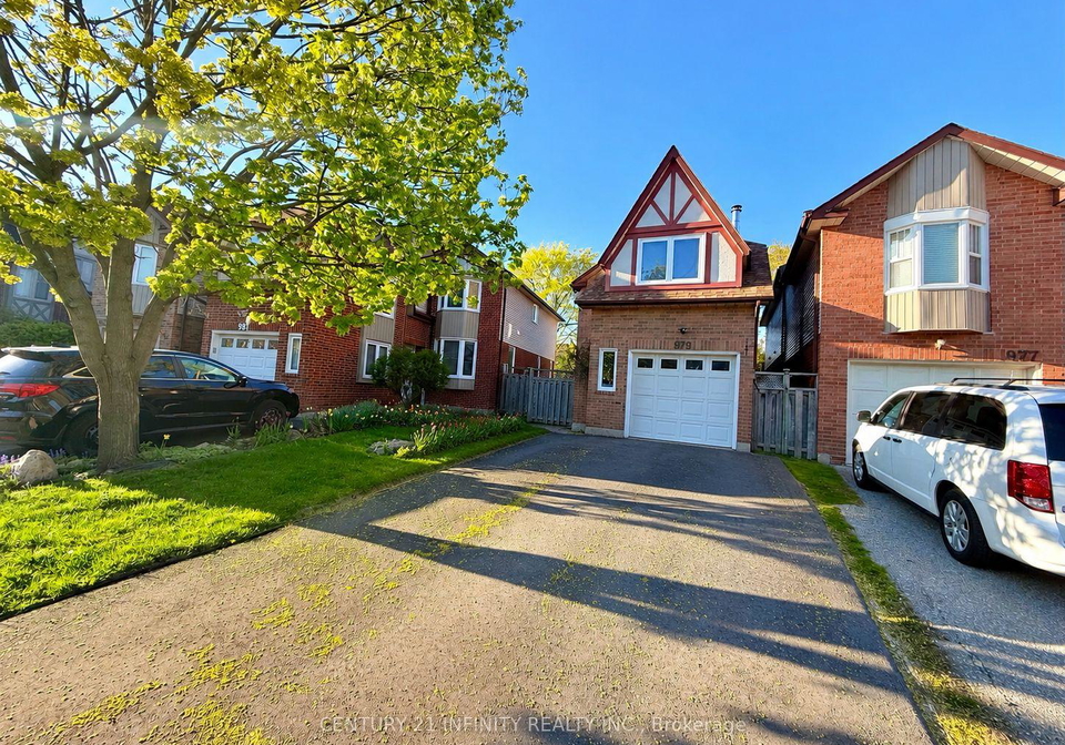 979-redbird-crescent-pickering-ontario-e13119964