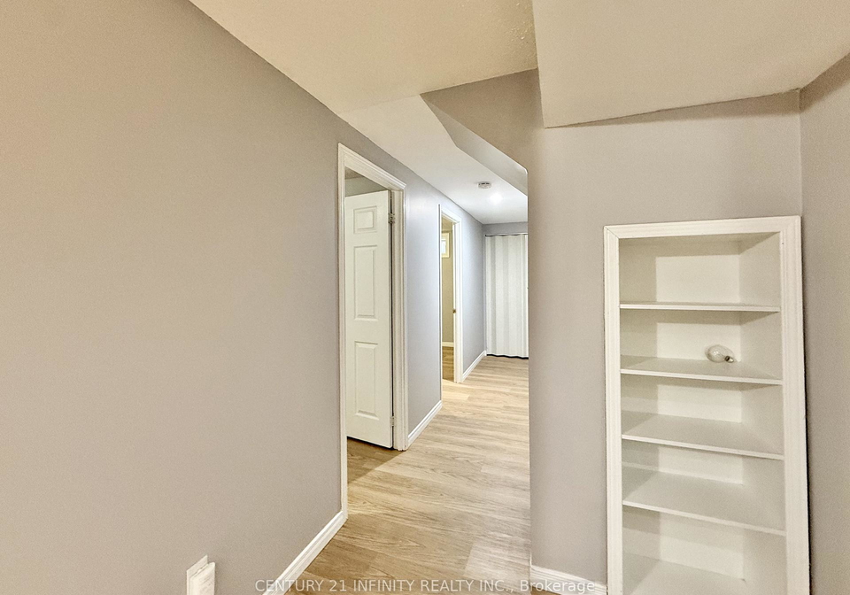 979-redbird-crescent-pickering-ontario-e13119964