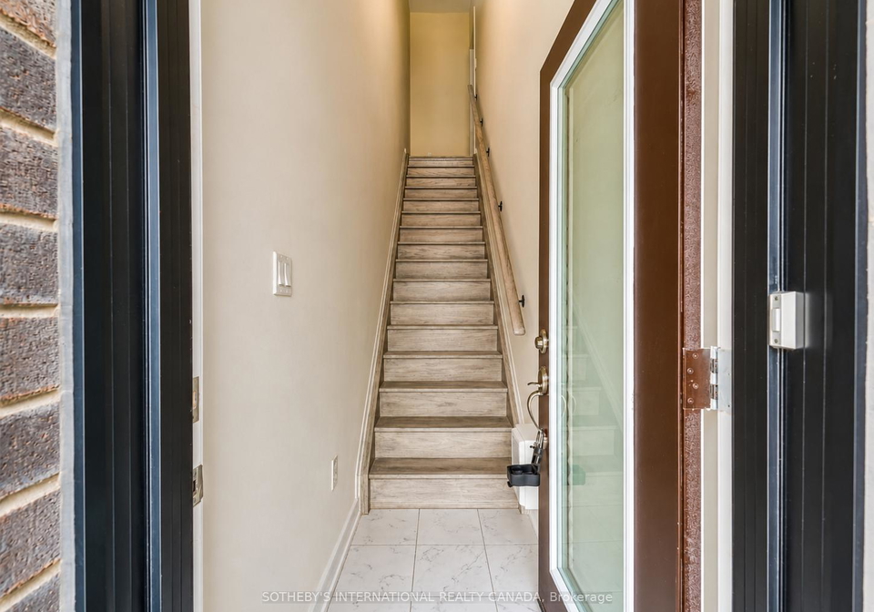 2550-castlegate-crossing-pickering-ontario-e13120138