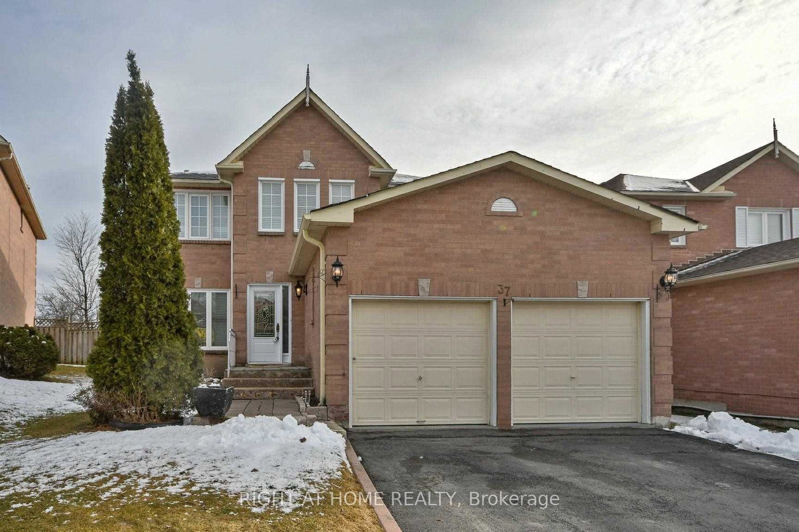 37-willcocks-crescent-n-ajax-ontario-e13120284