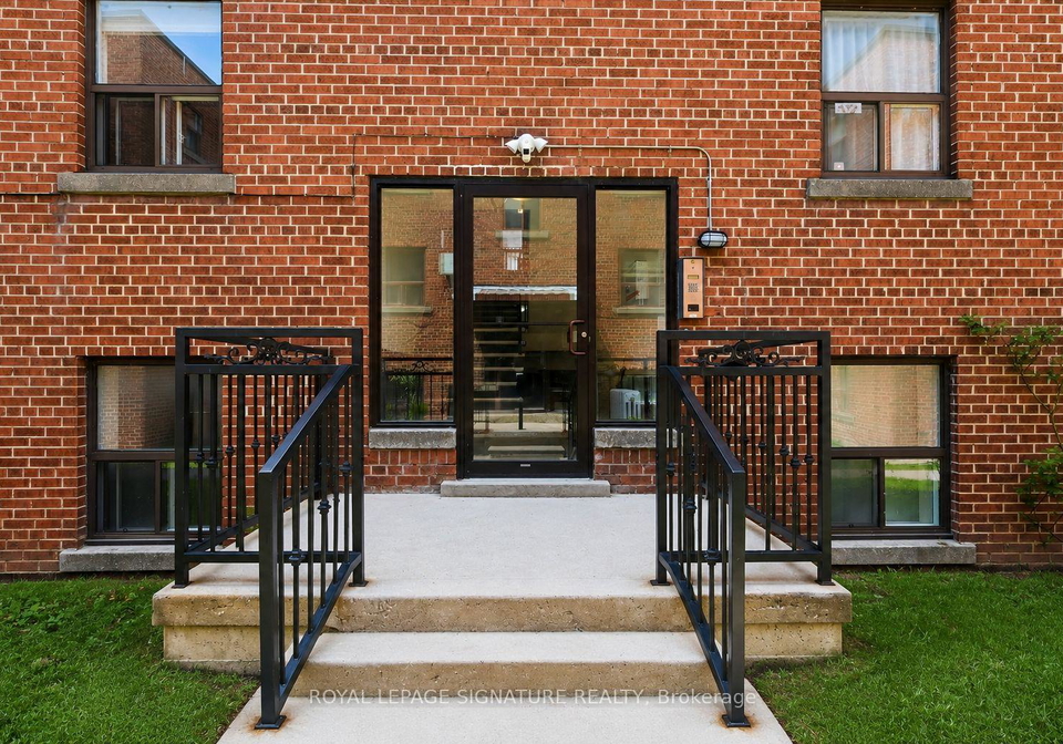 1000-oconnor-drive-east-york-ontario-e13120878