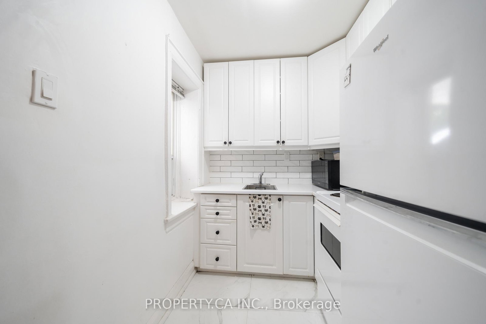 849-broadview-avenue-e-east-york-ontario-e13121206