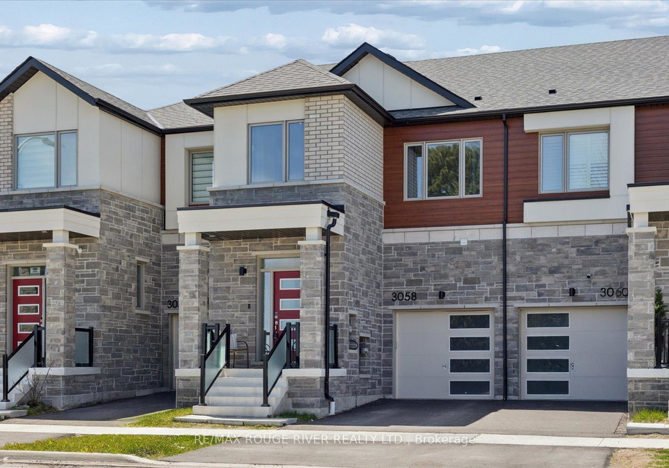 3058-sideline-16-pickering-ontario-e13121396