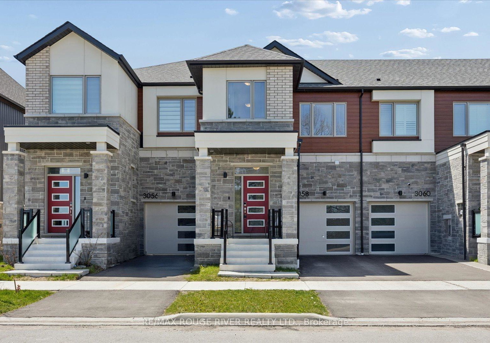 3058-sideline-16-pickering-ontario-e13121396
