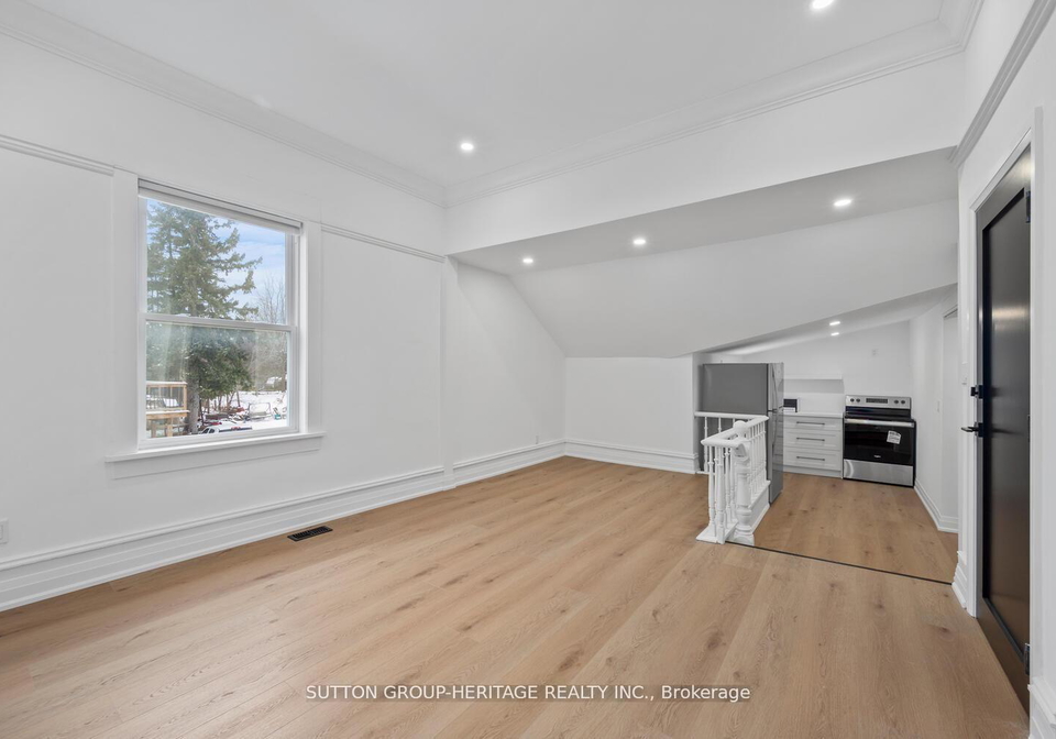 852-simcoe-street-n-oshawa-ontario-e13121792