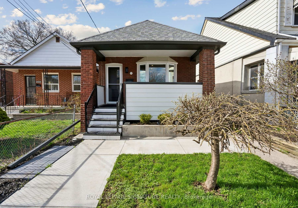 972-cosburn-avenue-east-york-ontario-e13121820