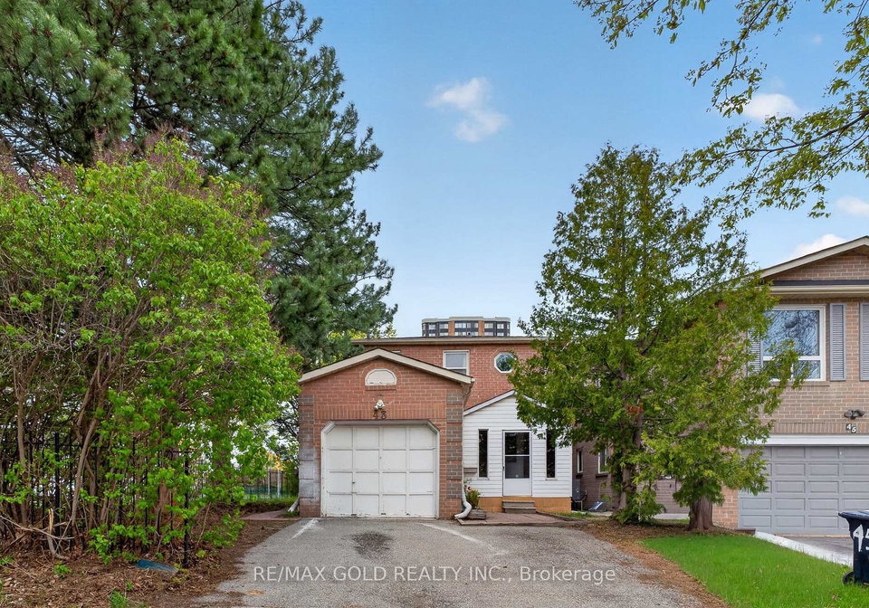 43-saintsbury-square-scarborough-ontario-e13121866