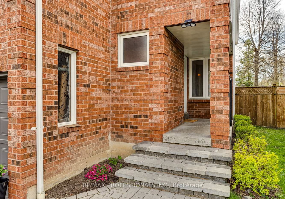 32-heaver-drive-whitby-ontario-e13122144