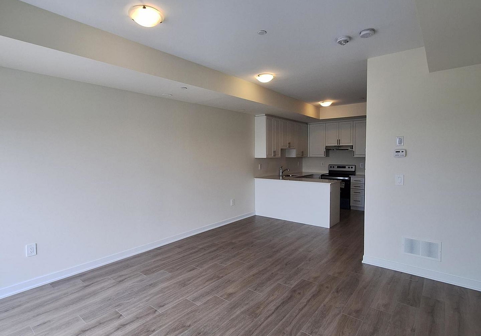 1695-dersan-street-pickering-ontario-e13123262