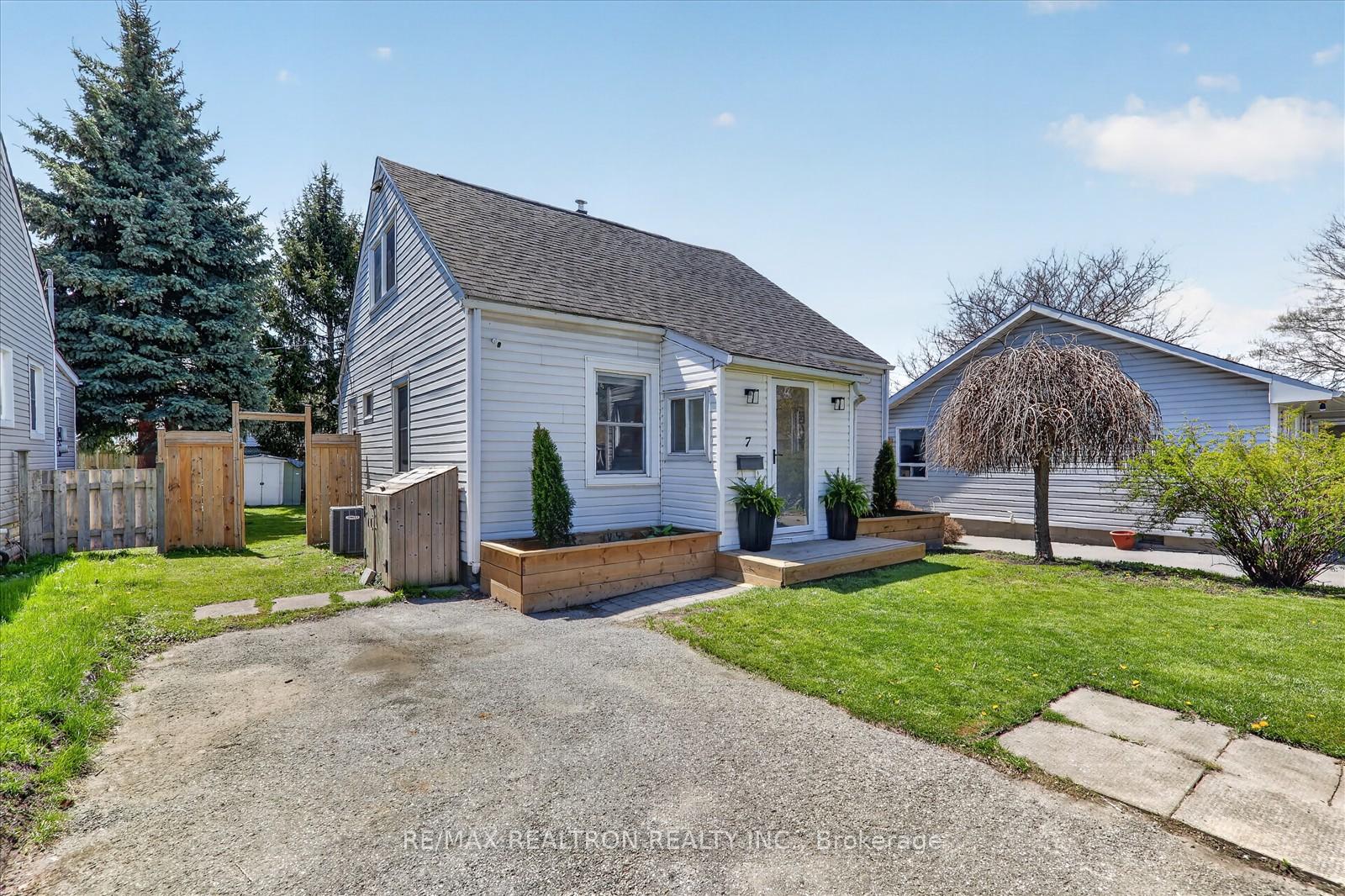7-york-street-ajax-ontario-e13123336