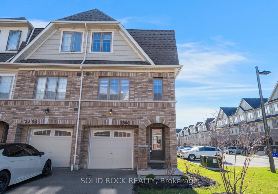 2566-mojave-path-oshawa-ontario-e13123878