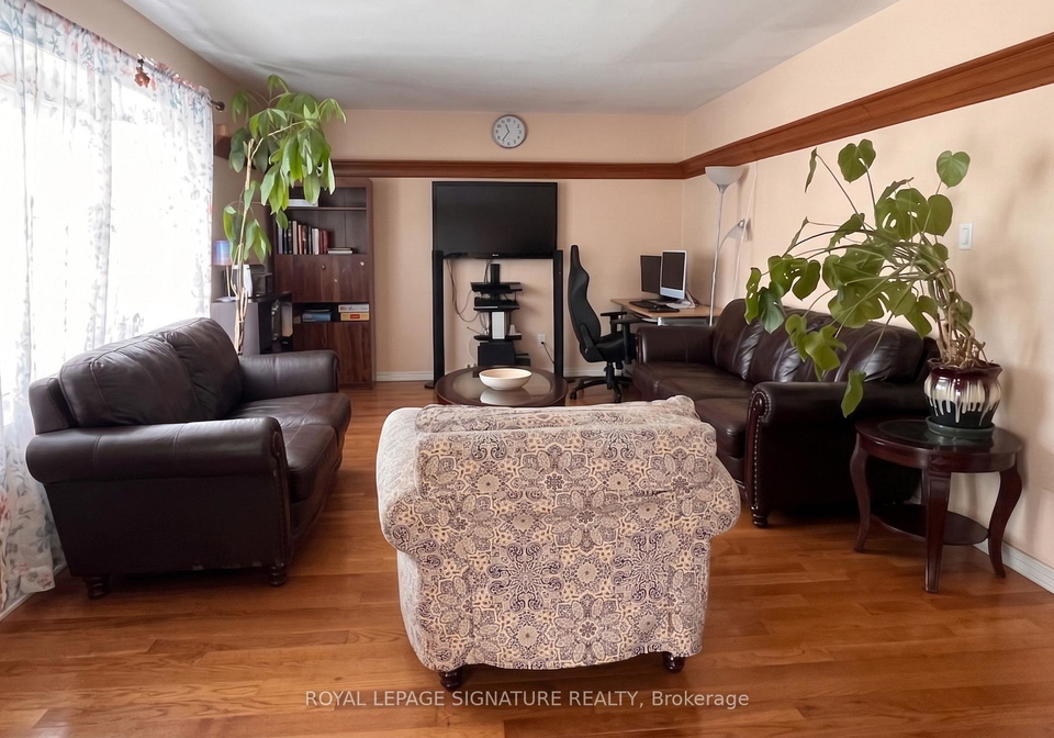 33-crow-trail-scarborough-ontario-e13124638